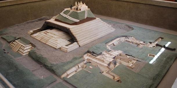 Click to enlarge great pyramid cholula