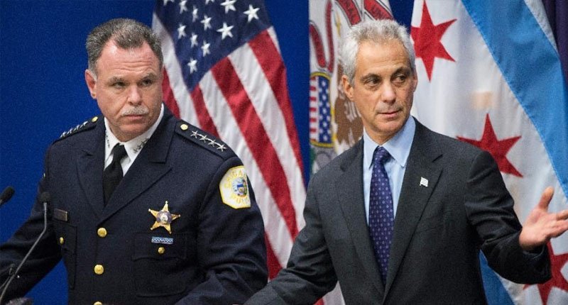 Chicago Police Superintendent Garry McCarthy (L) and Mayor Rahm Emanuel 