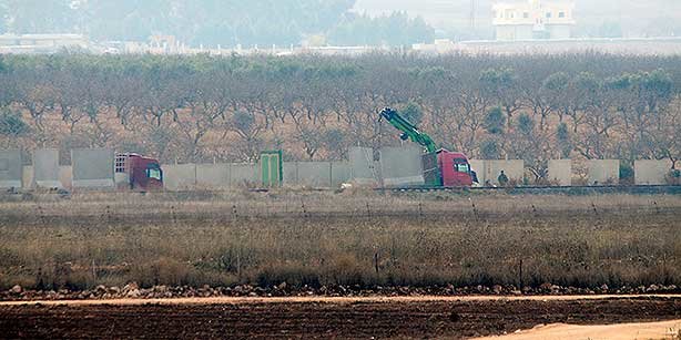 Turkey wall on border of Syria