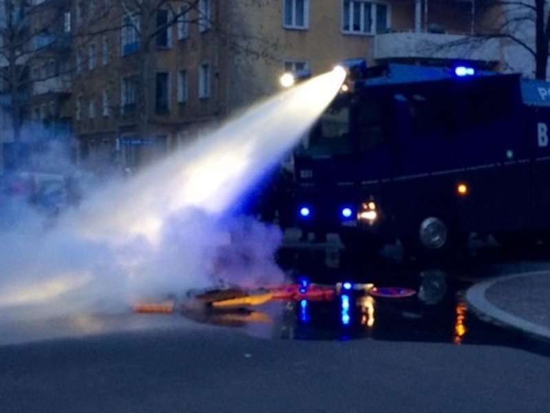 Click to enlarge Water cannon Leipzig