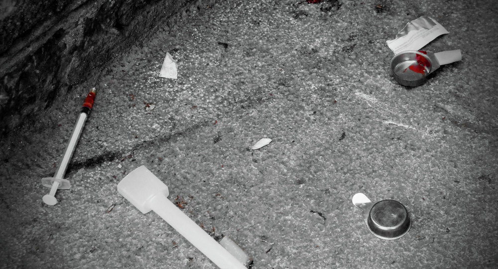 Heroin on the ground