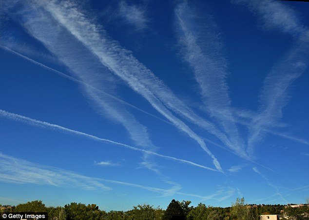 contrails