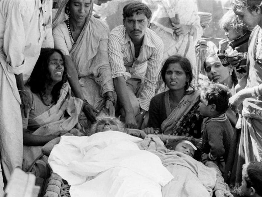 Click to enlarge Bhopal disaster victims