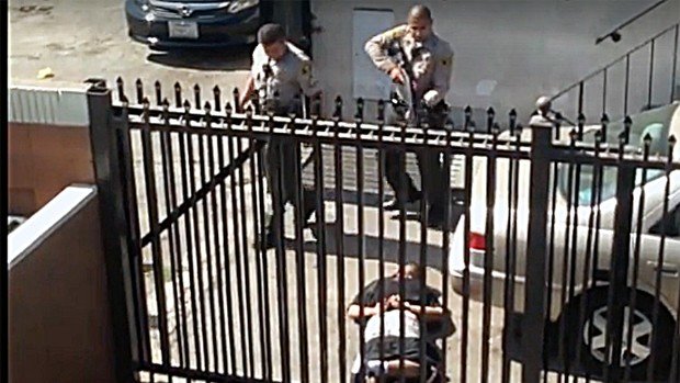Los Angeles deputies shoot unarmed man