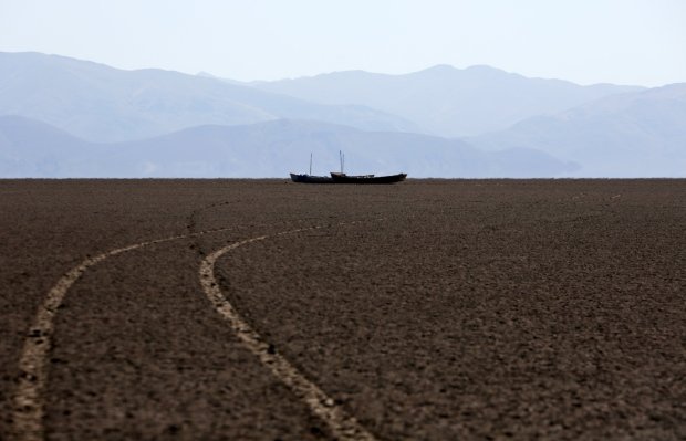 Click to enlarge The saltwater Lake Poopo