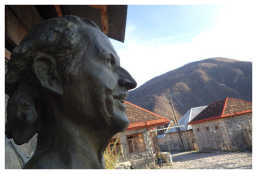 Bust of Thor Heyerdahl
