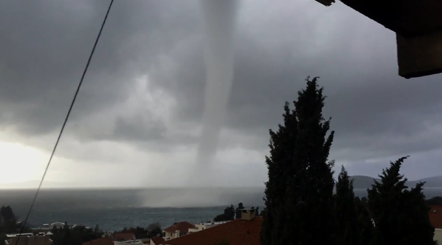 Click to enlarge Waterspout