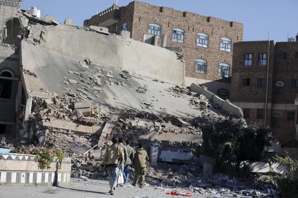 Click to enlarge Saudi bombing yemen