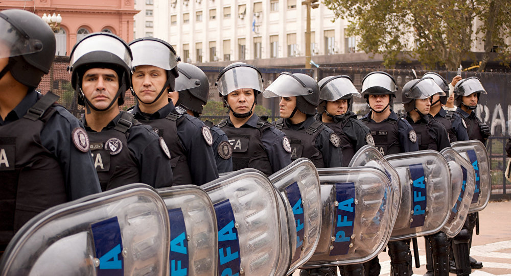 Click to enlarge Riot police PFA Argentina