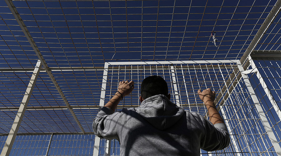 migrant fence