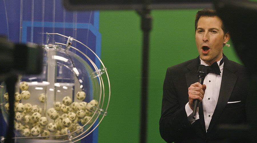 Host Sam Arlen