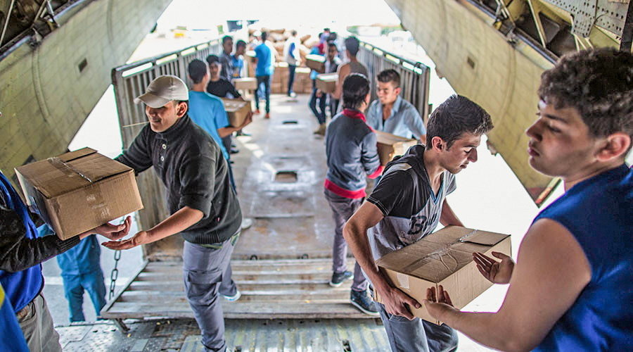 Click to enlarge Russian humanitarian aid in Syria.