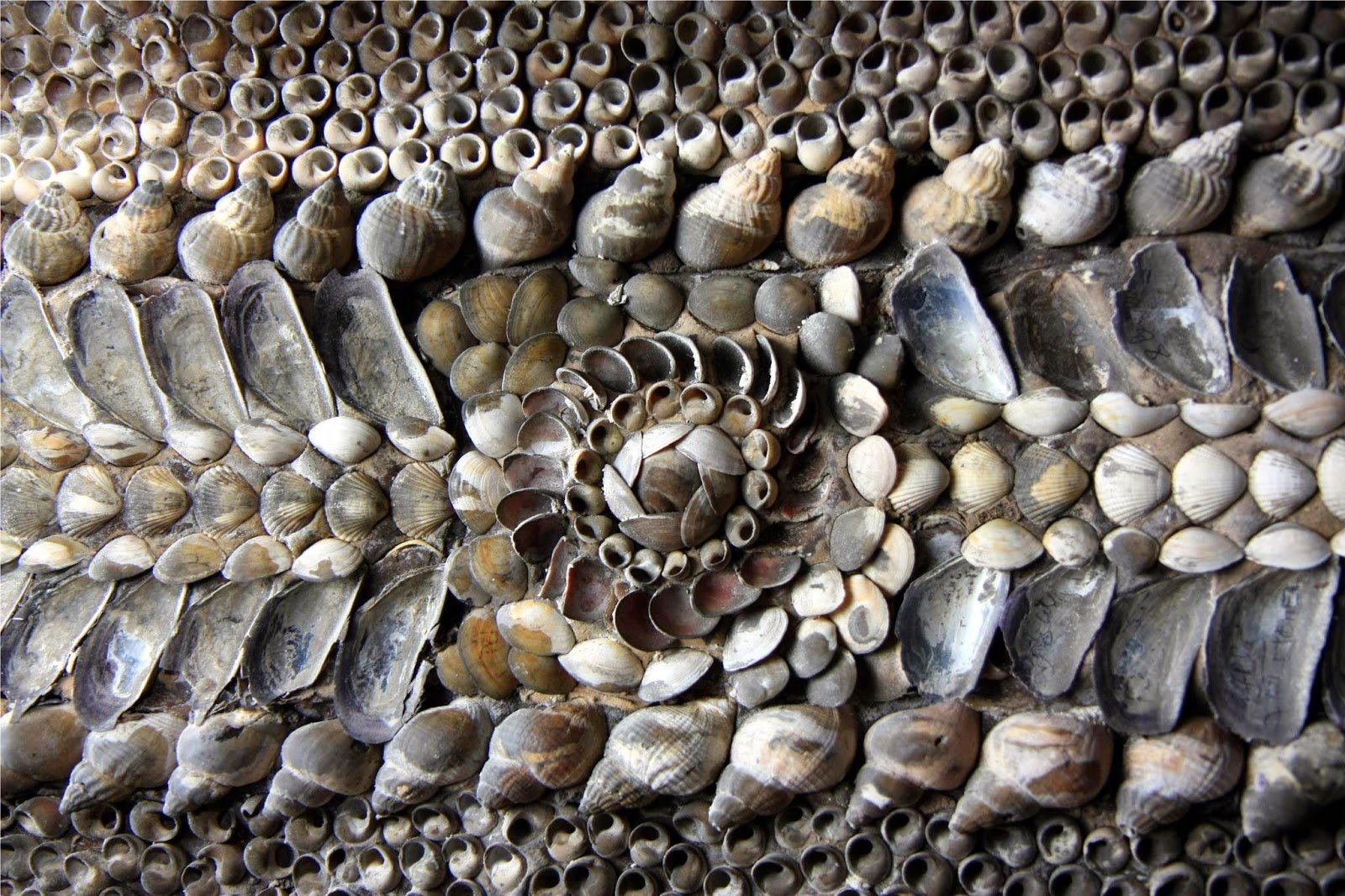 Click to enlarge shell grotto