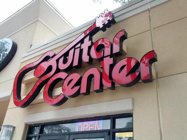 Guitar Center logo