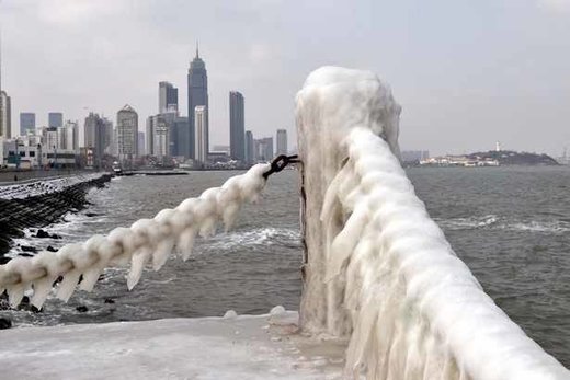 icicles by the sea in China