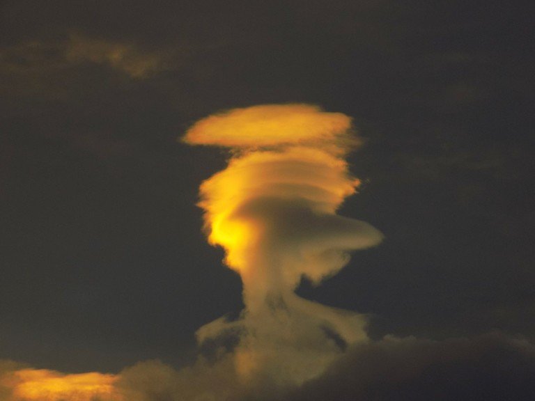 Lenticular cloud Lakewood, CO