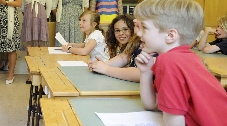 Click to enlarge children in class in sweden