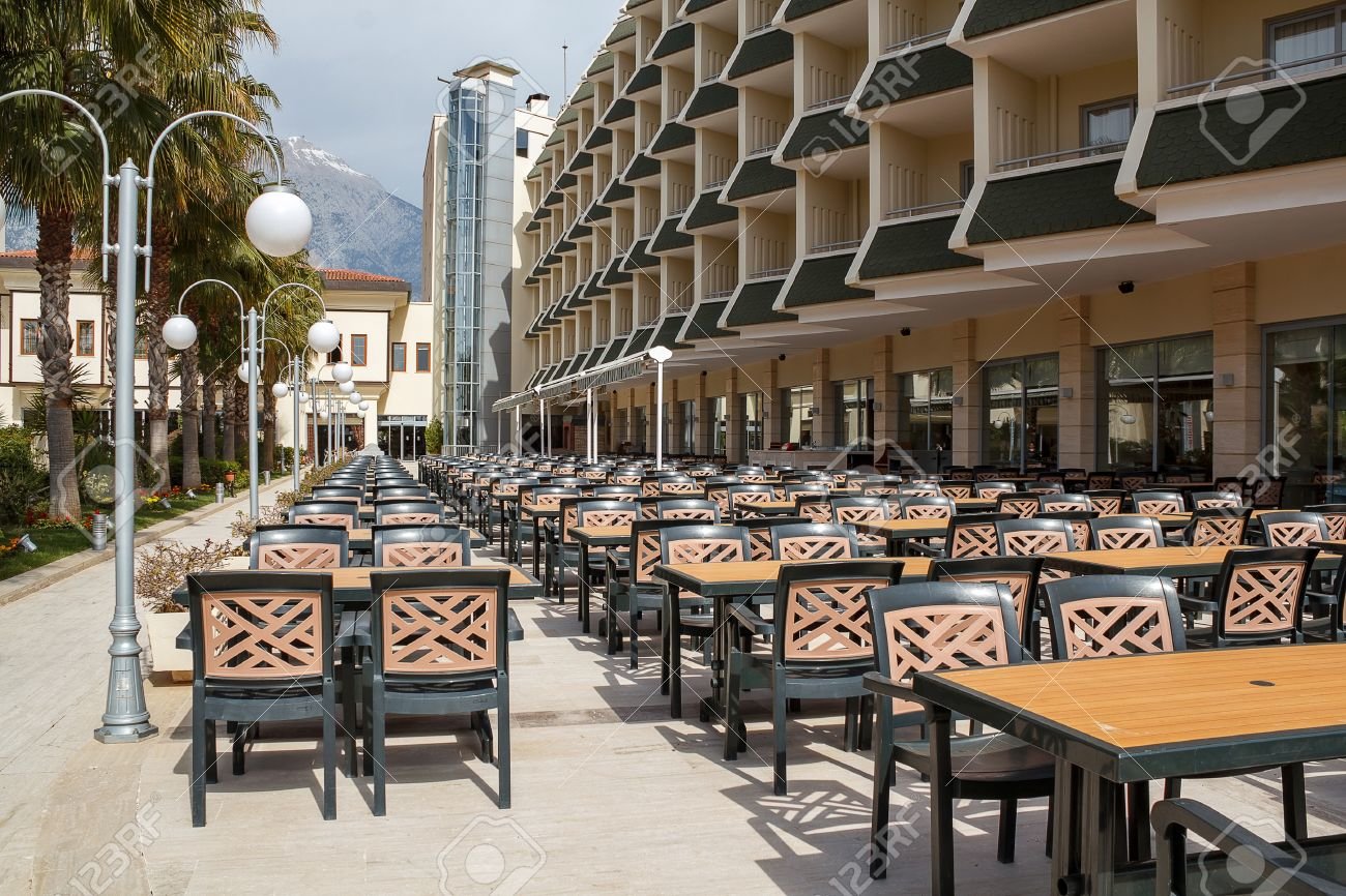 Click to enlarge Turkish resorts empty