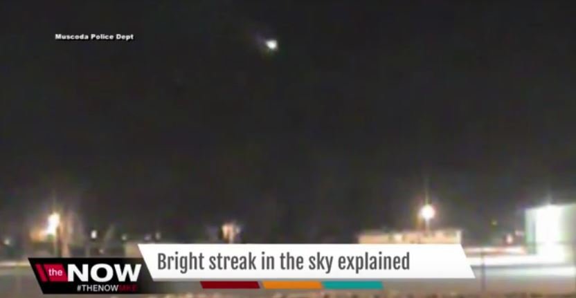 Click to enlarge meteor fireball over Wisconsin