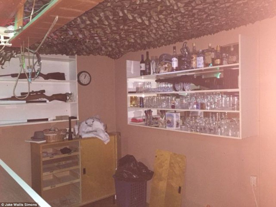 Click to enlarge Soldiers of Odin replica guns