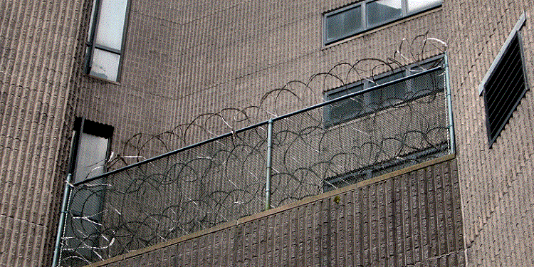 Click to enlarge Metropolitan Correctional Center, MCC
