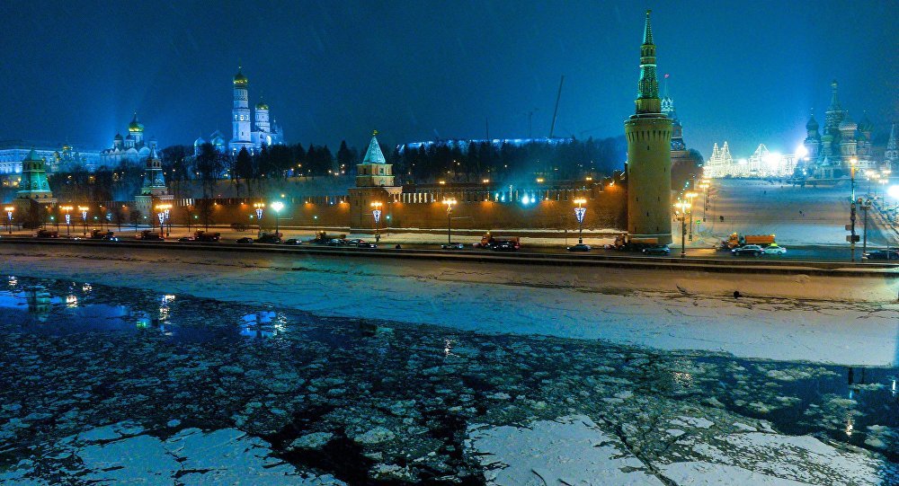 View of Kremlin from Moscvoretsky Bridge