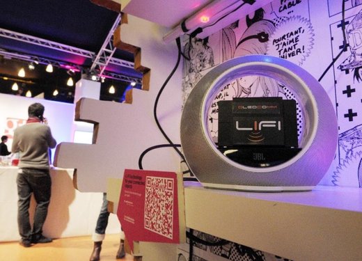 Click to enlarge light fidelity li-fi wireless internet