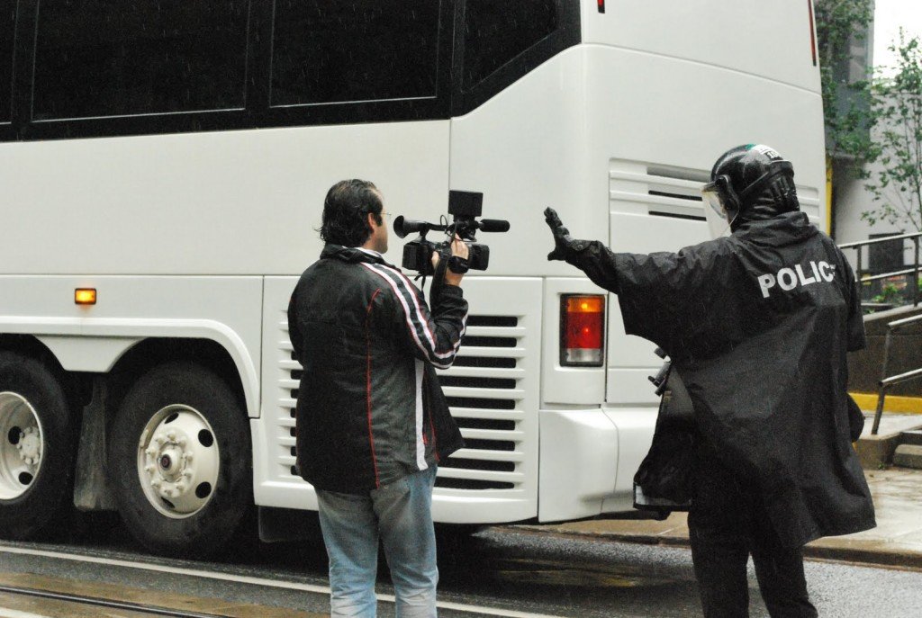 filming police