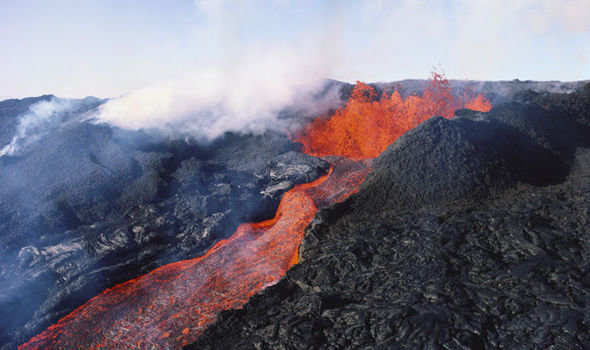 Mauna Loa could erupt at any minute