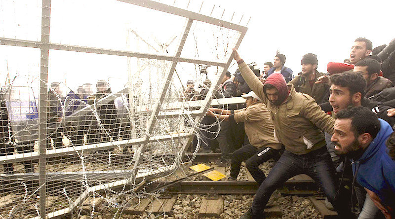 border fense