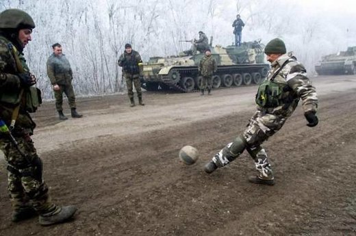 Click to enlarge Ukrainian soldiers
