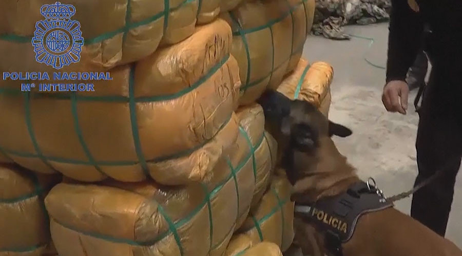 Spain uniform smuggling