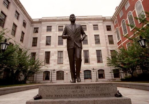 jfk statue