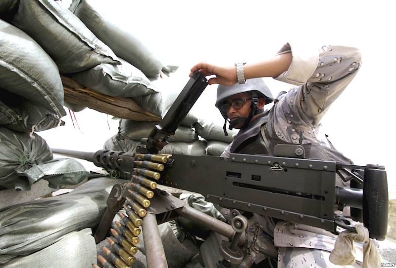 soldier/gun
