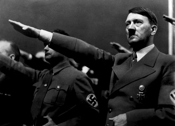 hitler nazi salute