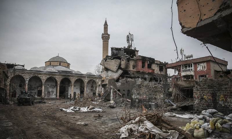 Kurd Diyarbakir destruction