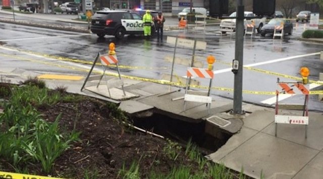 Moraga, California sinkhole