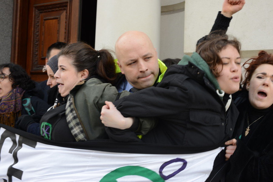 Click to enlarge female protesters