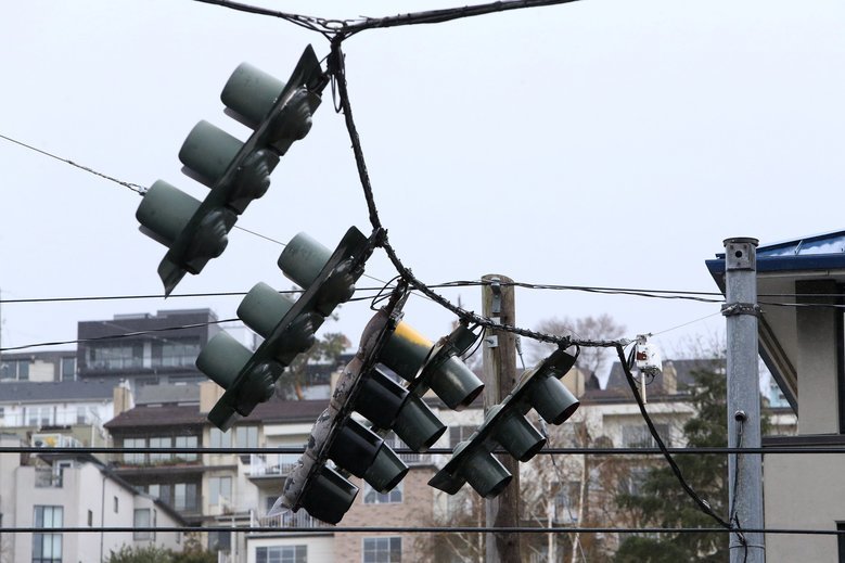 High wind damage in Northwest