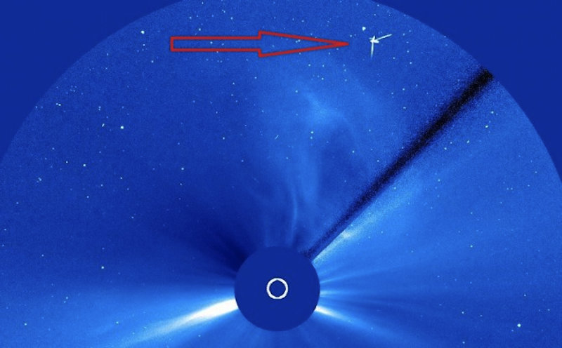 Click to enlarge SOHO UFO2