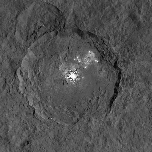 Click to enlarge Ceres bright spots