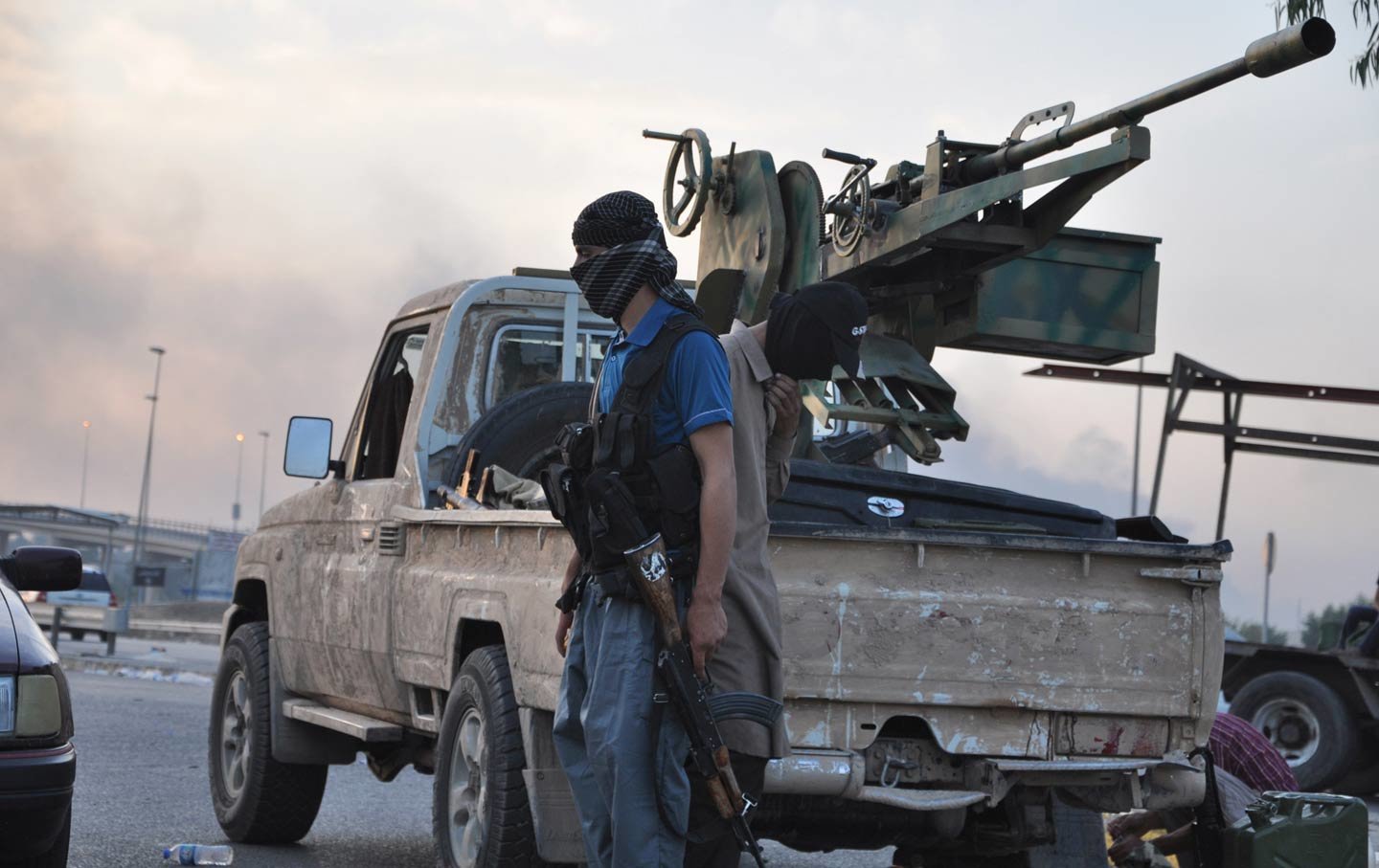 Click to enlarge isis fighters