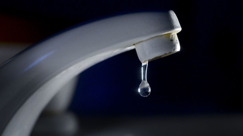 Click to enlarge water faucet dripping