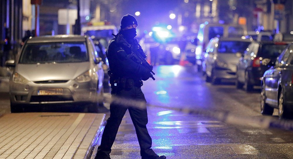 Click to enlarge Belgian police