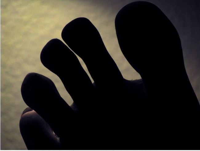 toes