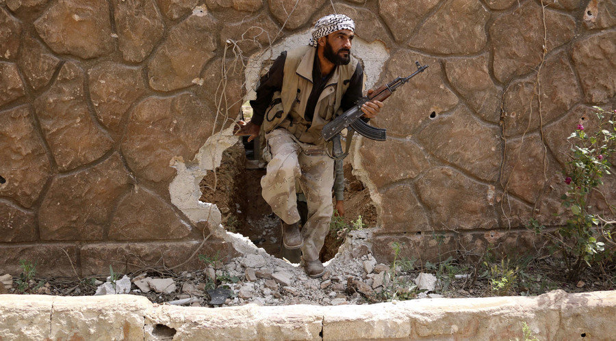 Jaysh-al-Islam fighter