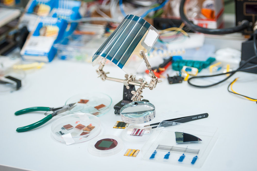 Click to enlarge Flexible solar panel 2