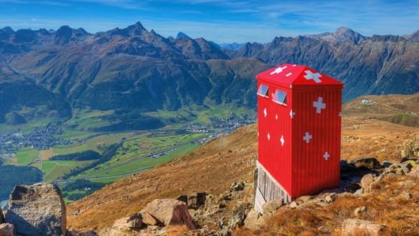 Click to enlarge engadine valley outhouse