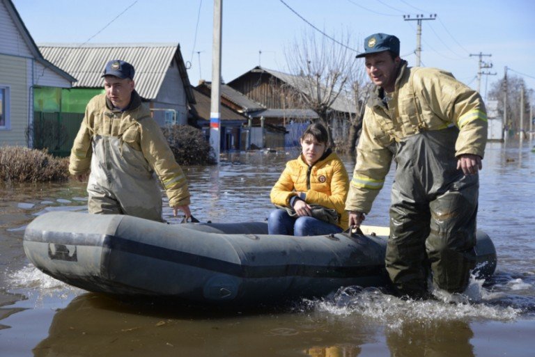Flood rescue in Tyumen. 