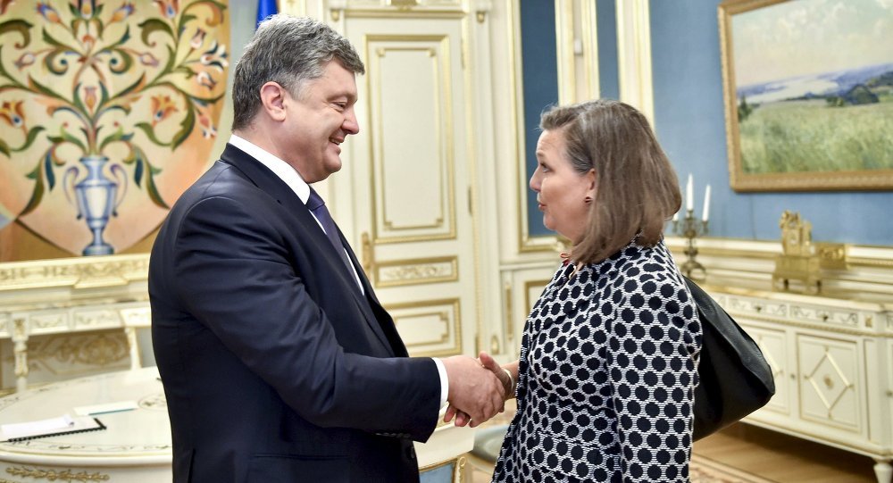 Click to enlarge Petro Poroshenko and Victoria Nuland